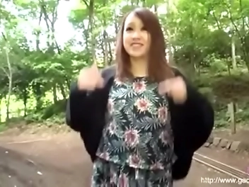 Japanese Pregnant Outdoor is a simple and straightforward title that doesn t capture the viewer s attention