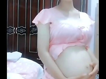 Magnificent Vietnamese Chicks Get Wet and Wild with Steamy Sex - Don t Miss Out!